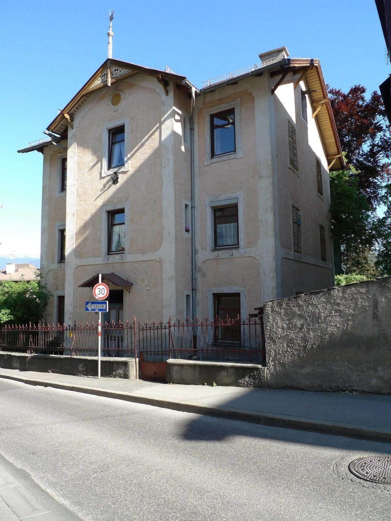 Absteige Innsbruck- Zentrale Ferienapartments mit Balkon und Gartennützung Exterior foto